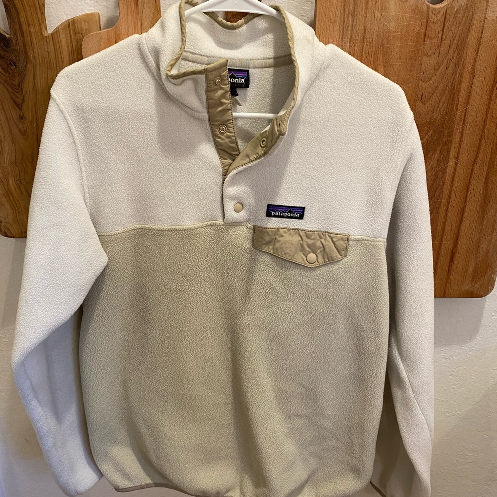 Womens Patagonia fleece sweater